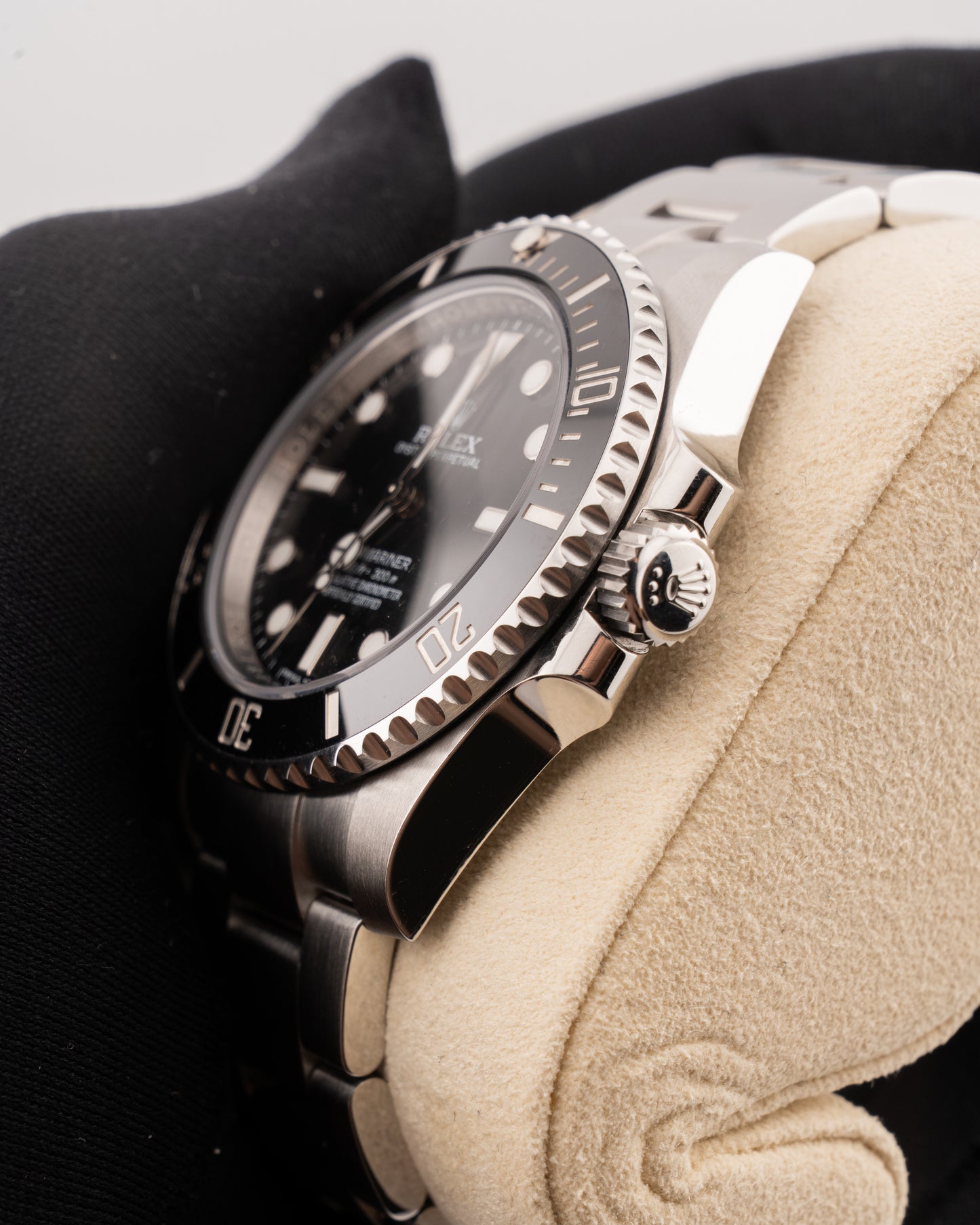 Rolex Submariner No Date I 114060 I 2015